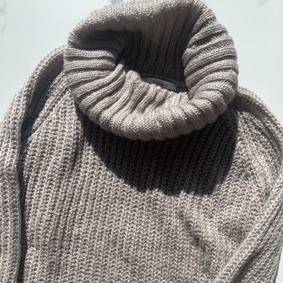 Dreamers | Cowl Neck Sweater - Picture 9 of 10